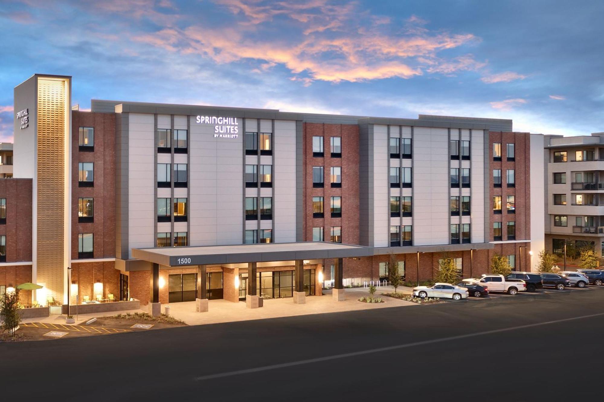 Springhill Suites By Marriott Phoenix Scottsdale Exterior foto